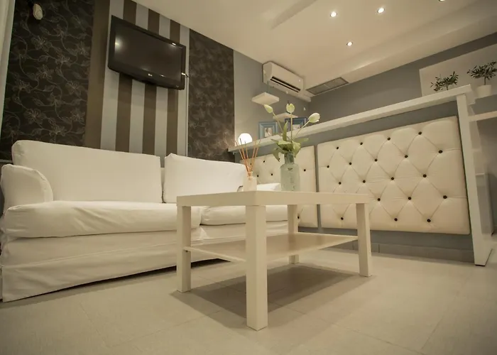 Garden Of Apollo 4* Corinth